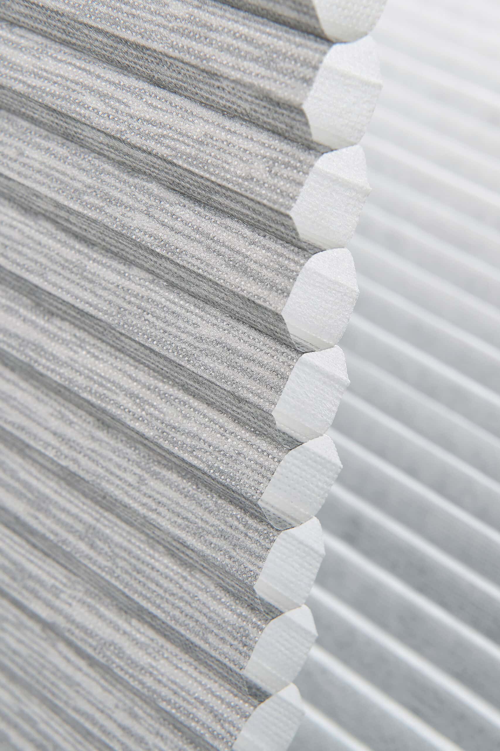 Cosiflor® Wabenplissee nach Maß | bis zu 260cm Höhe und 2300cm Breite möglich